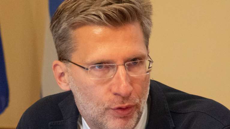 Σκέρτσος: Προφανώς και συμφωνούμε με τη χθεσινή παρέμβαση Καραμανλή