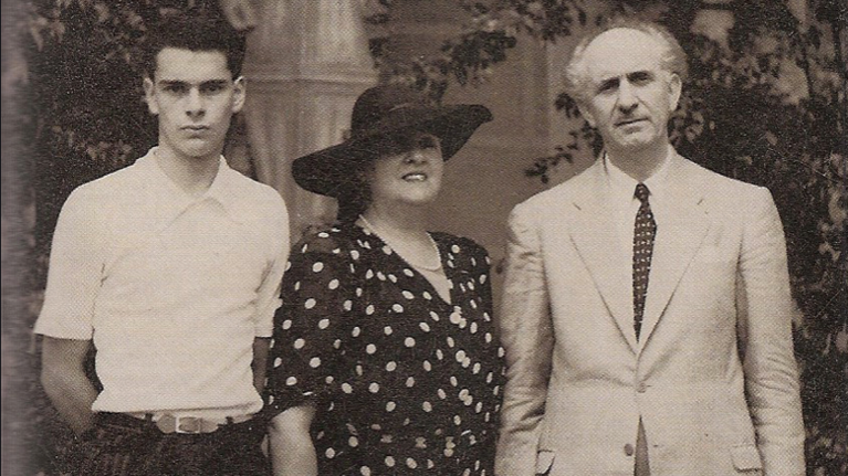 Γιώργος Παπανδρέου: Ο καρπός ενός μεγάλου έρωτα, της θυελλώδους σχέσης του Παπανδρέου με την Κυβέλη