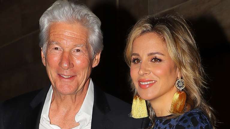 Ρίτσαρντ &amp; Αλεχάντρα Γκιρ: Η σπάνια φωτογραφία με τον 4χρονο κατάξανθο γιο τους