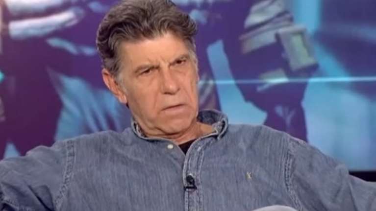 Γιάννης Μπέζος: "Τα επτά χρόνια της δικτατορίας έγιναν για την επιπολαιότητά μας και το ψώνιο των πολιτικών"