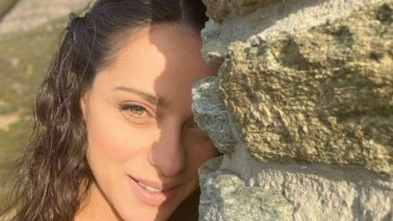 Ευαγγελία Συριοπούλου: Η πανέμορφη ηθοποιός ποζάρει στον 7ο μήνα της εγκυμοσύνης της [εικόνες]