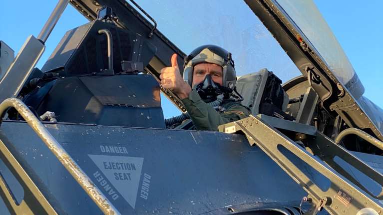 ΗΝΙΟΧΟΣ 21: "Ιπτάμενος" ο Τζέφρι Πάιατ - "Συγκλονιστική η θέα της Ελλάδας από το πιλοτήριο του F-16" Εικόνες[