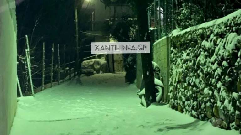 Κακοκαιρία &#39;&#39;Ελπίς&#39;&#39;: Σκέπασε τα πάντα το χιόνι στην Ξάνθη - Στα λευκά η πόλη [εικόνες - βίντεο]