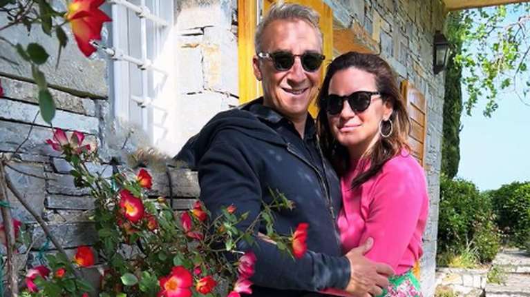 Ευτυχισμένη μαμά η Ολγα Κεφαλογιάννη: Ποζάρει για πρώτη φορά αγκαλιά με το ένα μωρό της [εικόνα]