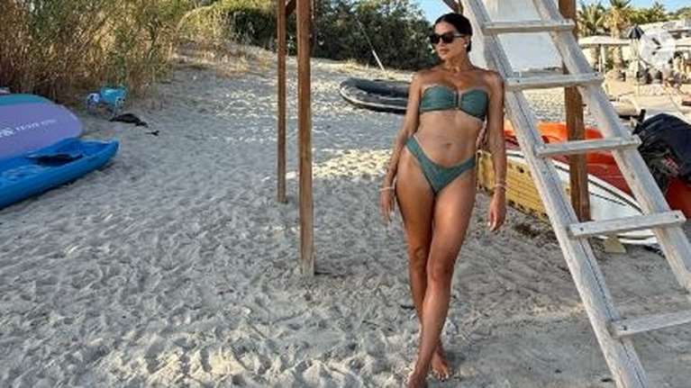 Σταματίνα Τσιμτσιλή: Η καθημερινότητά της στην Πάρο - Τα παιχνίδια στην αμμουδιά