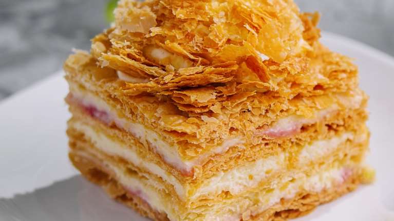 Φανταστικό μιλφέιγ με cream crackers - Η καλοκαιρινή συνταγή που θα σας ξετρελάνει