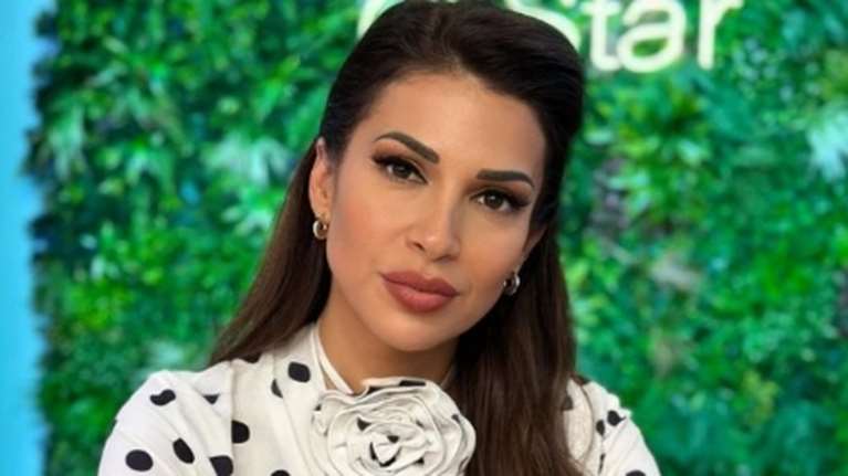 Ελένη Χατζίδου: "Έμαθα ότι με απατά και διάβασα μηνύματα που δεν έπρεπε να δω… κάνε μου εκείνο που μού άρεσε..."