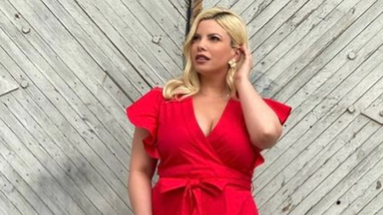 Αντελίνα Βαρθακούρη: Στο νοσοκομείο για επέμβαση χολής - Οι φωτογραφίες από τον Ευαγγελισμό