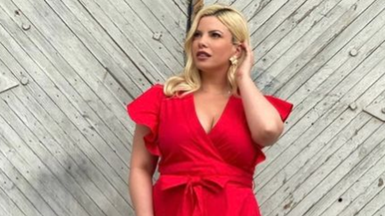 Αντελίνα Βαρθακούρη: Σπάνια φωτογραφία με τους γονείς της - Το τρυφερό μήνυμα