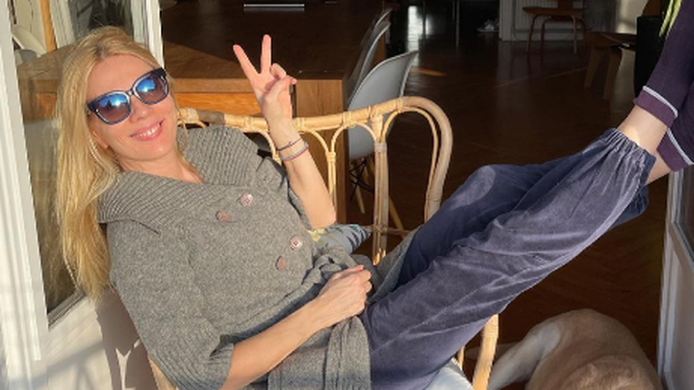 Η Σμαράγδα Καρύδη γιορτάζει και ο Θοδωρής Αθερίδης της έστειλε μήνυμα - Η αντίδρασή της στις ευχές