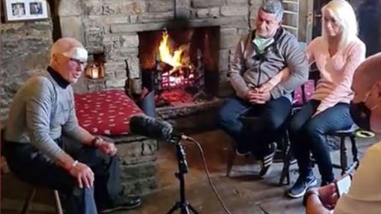 Απίστευτος παππούς - &quot;φαντομάς&quot;: Τον έψαχναν 3 μέρες αλλά εμφανίστηκε live στη συνέντευξη Τύπου για τον εντοπισμό του [εικόνες - βίντεο]