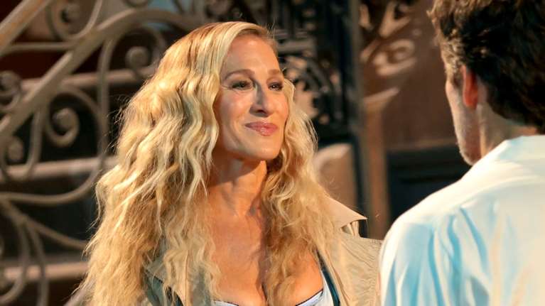 Σάρα Τζέσικα Πάρκερ: H νέα εμμονή της &quot;θεάς&quot; της μόδας είναι τα μπουστιέ - Οι δυο εμβληματικές εμφανίσεις στη Νέα Υόρκη