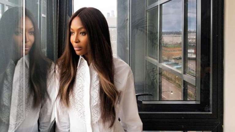 Ναόμι Κάμπελ: Έριξε το Instagram μόλις ανακοίνωσε πως έγινε μητέρα - Η συγκινητική φωτογραφία με την κόρη της