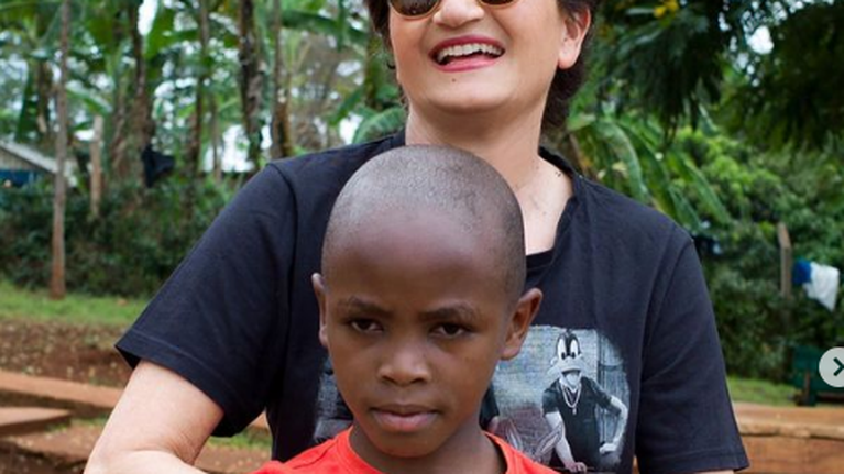 Η Άλκηστις Πρωτοψάλτη έγινε ανάδοχος του μικρού Κλέμενς από την Κένυα: Η συγκινητική ανάρτηση και η φωτογραφία