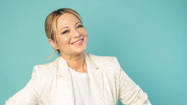 Η Νάνσυ Ζαμπέτογλου με νέο hair look: Η γαλλική αλλαγή στην εμφάνισή της