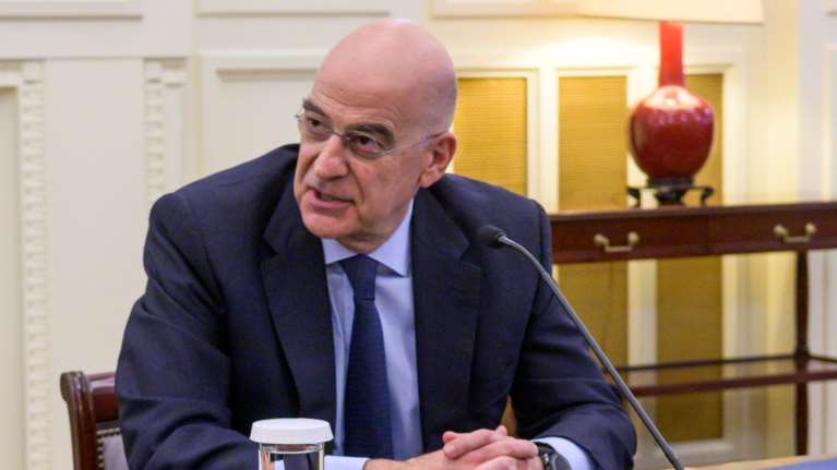 Στη Λευκωσία ο Νίκος Δένδιας - Τριμερής συνάντηση ΥΠΕΞ Κύπρου, Ελλάδας και Ισραήλ