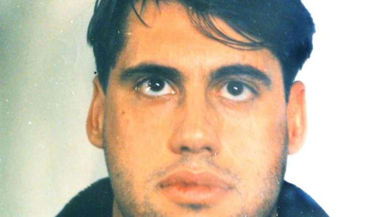 Αυτός είναι ο άνθρωπος της νύχτας που &quot;γάζωσαν&quot; στα Βριλήσσια