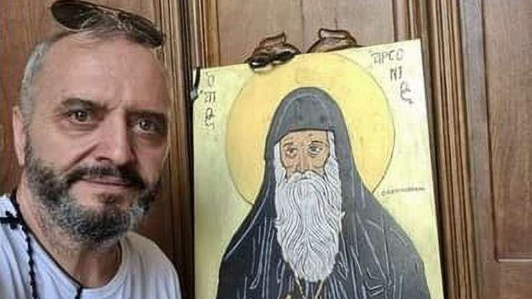 Ο γιος του Μίχου επιτέθηκε στον πατέρα του - "Εγώ τον συγκράτησα", λέει ο δικηγόρος Φ. Κρανιδιώτης