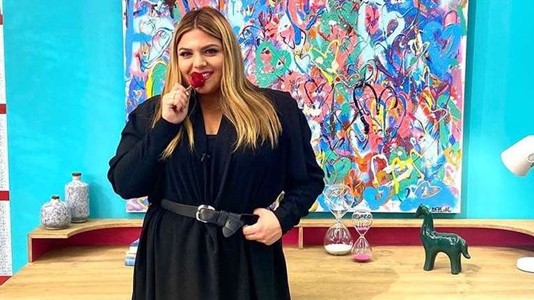 Η εξομολόγηση της Δανάης Μπάρκα: Μην τα φοβόμαστε τα σκοτάδια… από αυτά γεννιέται το φως