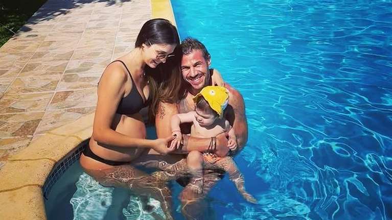 Άκης Πετρετζίκης: &#39;&#39;Η σύζυγός μου έχει πολύ καλό μεταβολισμό, εκείνη τρώει πίτσες και εγώ μπρόκολο&#39;&#39;