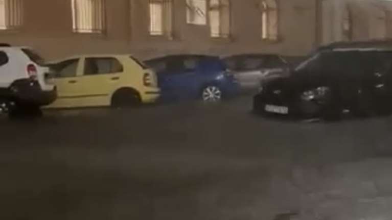 Σφοδρή καταιγίδα σάρωσε την Κέρκυρα: Πλημμύρισαν δρόμοι, δεκάδες τα προβλήματα [βίντεο]