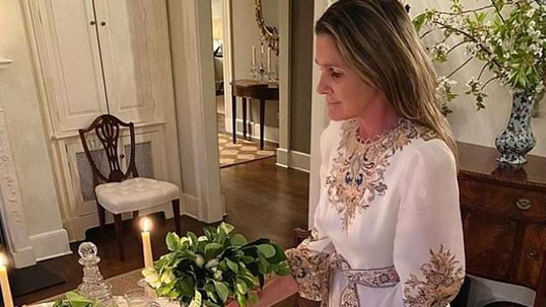 Estée Lauder: Το αρχαιοελληνικού στυλ σπίτι της εγγονής της είναι αυτό που περίμενες να δεις από την κληρονόμο του διάσημου οίκου ομορφιάς [Εικόνες]