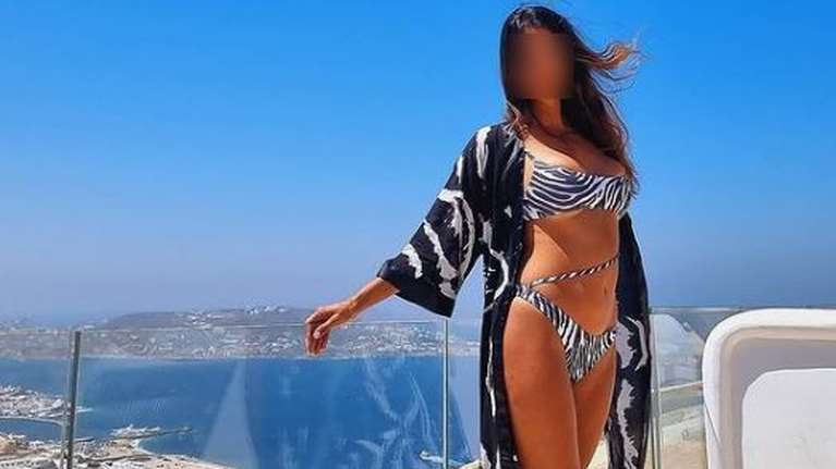 Γλυφάδα: Συνελήφθη γνωστό μοντέλο για διακίνηση κοκαΐνης- Την είχε κρύψει στο τζιπ που οδηγούσε