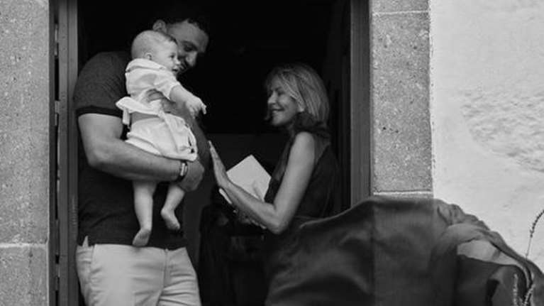 Τζένη Μπαλατσινού-Βασίλης Κικίλιας: Ενας χρόνος μετά τη βάφτιση του γιου τους στην Πάτμο