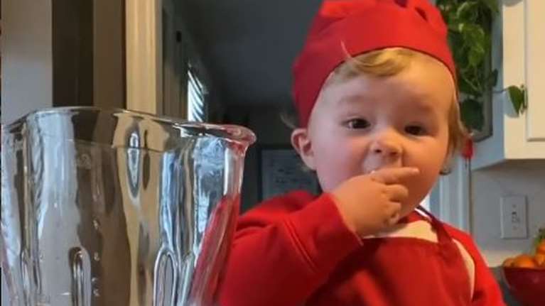 Kobe: Ο μόλις.... ενός έτους σεφ, που έχει ξετρελάνει το Instagram - Έχει πάνω από 1 εκατ. followers [βίντεο]