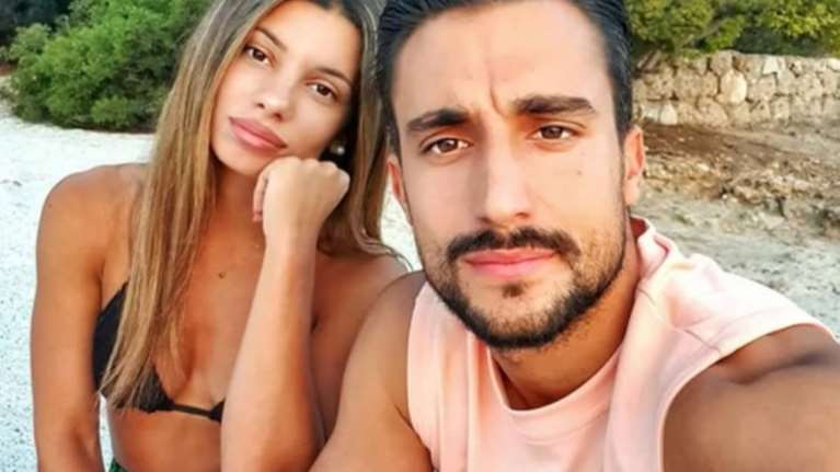 Σάκης Κατσούλης - Μαριαλένα Ρουμελιώτη: Σπάνια πλάνα από το σπίτι που έμεναν μαζί