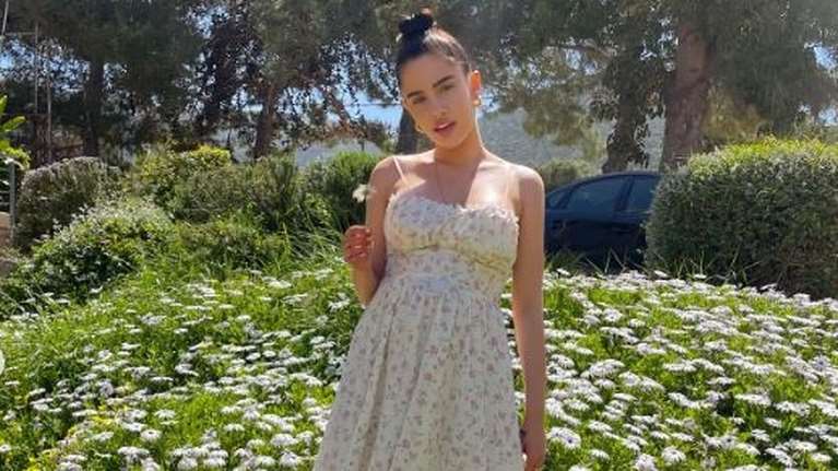 Βαδίζει στον 9ο μήνα της εγκυμοσύνης η Έλενα Τσαγκρινού - Δείτε πώς περνάει το χρόνο της λίγο πριν γεννήσει [εικόνες]