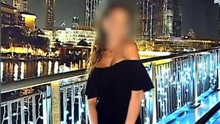 Για εκδικητική ροζ καταγγελία μιλά η αστυνομικός με τα πάρτι στο Ντουμπάι: "Υπάρχει και ο ρατσισμός της ομορφιάς"