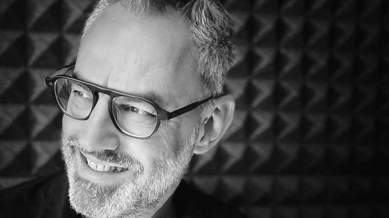 Νίκος Συρίγος: Η πρώτη δήλωση στην κάμερα μετά την εμφάνισή του στη συναυλία της Ελεωνόρας Ζουγανέλη στη Χαλκίδα