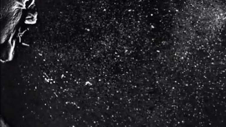 Κορονοϊός: Τα σταγονίδια του βήχα μπορούν να &quot;ταξιδέψουν&quot; έως 8 μέτρα [βίντεο]