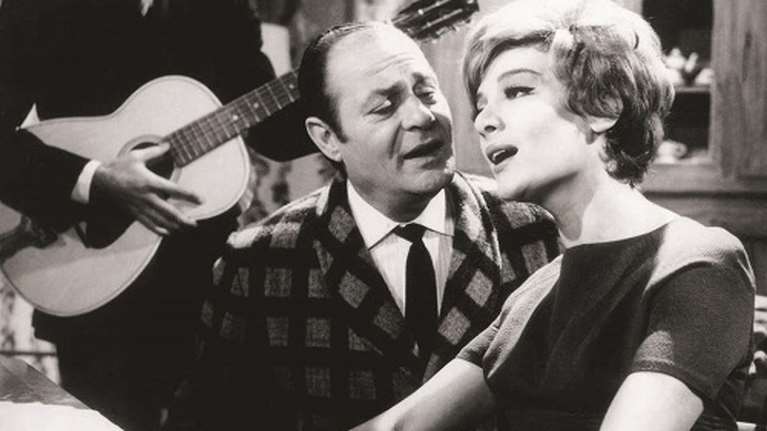 Vintage φωτογραφία: Ο Λάμπρος Κωνσταντάρας, στην πρώτη του κινηματογραφική εμφάνιση, 26 ετών