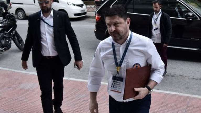 Χαρδαλιάς για συνωστισμό στα λεωφορεία: Δεν μπορεί σε κάθε λεωφορείο να υπάρχει ένας αστυνομικός