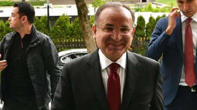 Η Άγκυρα καλεί τη Στοκχόλμη να εκδώσει &quot;τρομοκράτες&quot; εάν θέλει να ενταχθεί στο ΝΑΤΟ