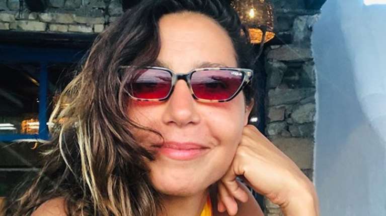 Αίθρα Λυκουρέζου: Η δημόσια απάντηση σε επικριτικό σχόλιο για τους γονείς της - &quot;Δεν τους κατηγορώ&quot;