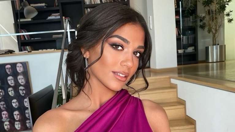 Η Μελίνα Νικολαϊδη άνοιξε το προφίλ της στο Instagram και επιτέλους θαυμάζουμε όλες τις φωτογραφίες της με μαγιό