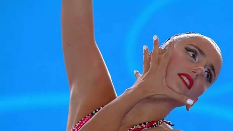 Βασιλική Αλεξανδρή: Χάλκινο μετάλλιο στη συγχρονισμένη κολύμβηση... με τη συνοδεία του Βασίλη Παπακωνσταντίνου [βίντεο]