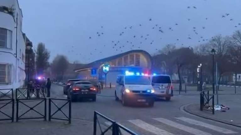 Συναγερμός στις Βρυξέλλες: Πυροβολισμοί με καλάσνικοφ κοντά στο Μετρό