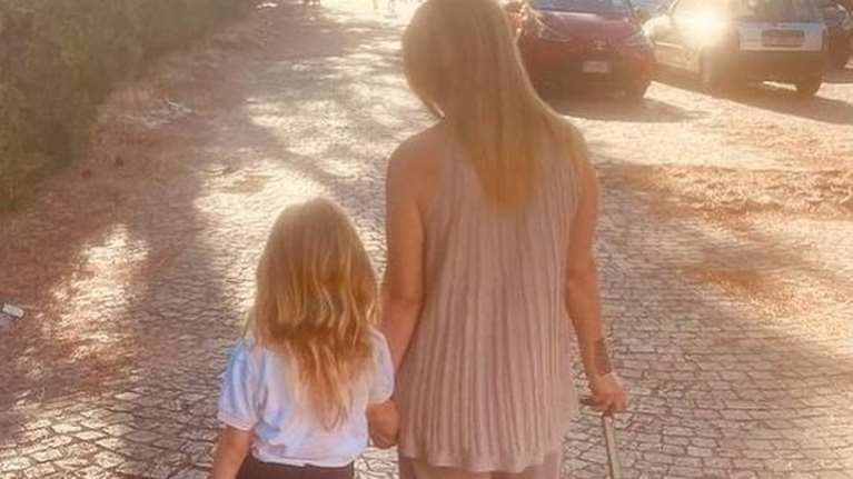 Το χειρόγραφο μήνυμα της κόρης της Μελόνι για τη νίκη της - &quot;Μανούλα, είμαι ευτυχισμένη που κέρδισες&quot;