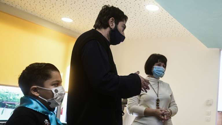 Κιβωτός του Κόσμου: Αποκάλυψη - 130.000 ευρώ σε κοινό λογαριασμό του πατέρα Αντώνιου και της πρεσβυτέρας