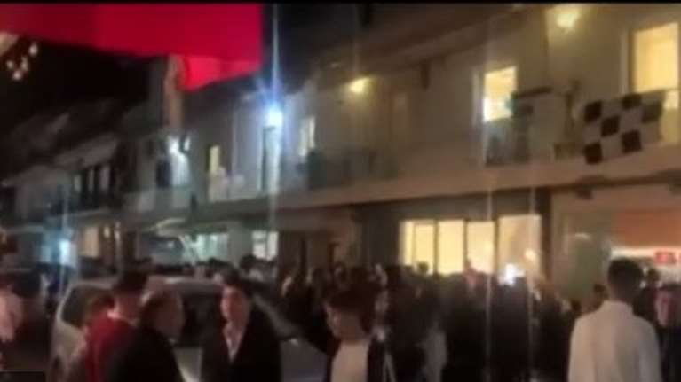 Lockdown - Αχαΐα: Συνωστισμός αμετανόητων σε συνοικία Ρομά - Πρόστιμα και προσαγωγές [βίντεο]