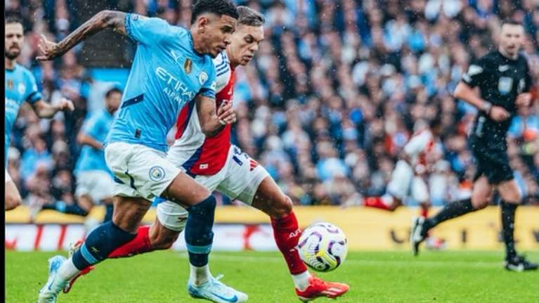 Μάντσεστερ Σίτι - Άρσεναλ 2 - 2: Λύτρωσε τους &quot;Πολίτες&quot; στο 98&#39; ο Στόουνς - Παράπονα για τη μαζική άμυνα της Άρσεναλ