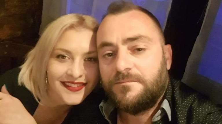 Αμφιλοχία: "Καλύτερα να με χτυπούσε κεραυνός να πέθαινα" – Συγκλονίζουν οι γονείς της 36χρονης