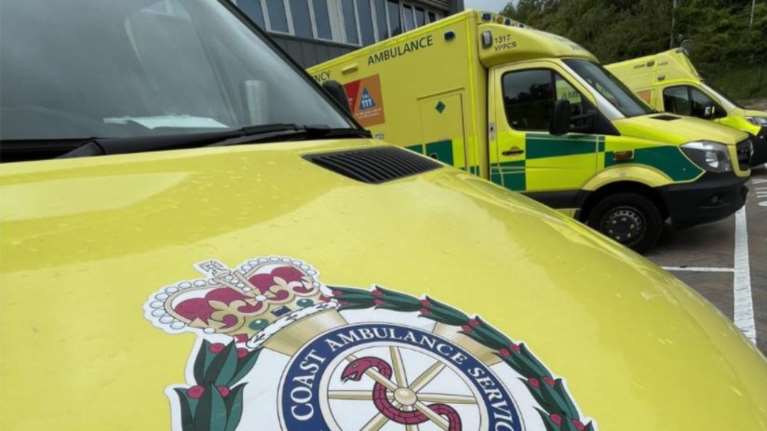 Συναγερμός στο Σάσεξ: Αυτοκίνητο έπεσε σε πεζούς, αναφορές για τραυματίες