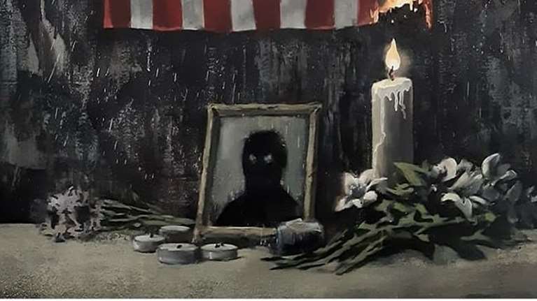 Ο νέος πίνακας του Bunksy για τον δολοφονημένο Φλόιντ: Είναι ένα λευκό πρόβλημα