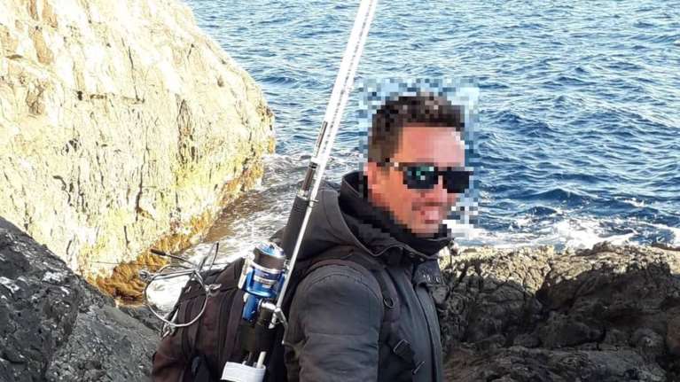 Αποκαλύψεις για τον προπονητή στην Ηλιούπολη: &quot;Έσπασε όλο το σπίτι και ανέβηκε στην ταράτσα με καραμπίνα&quot;