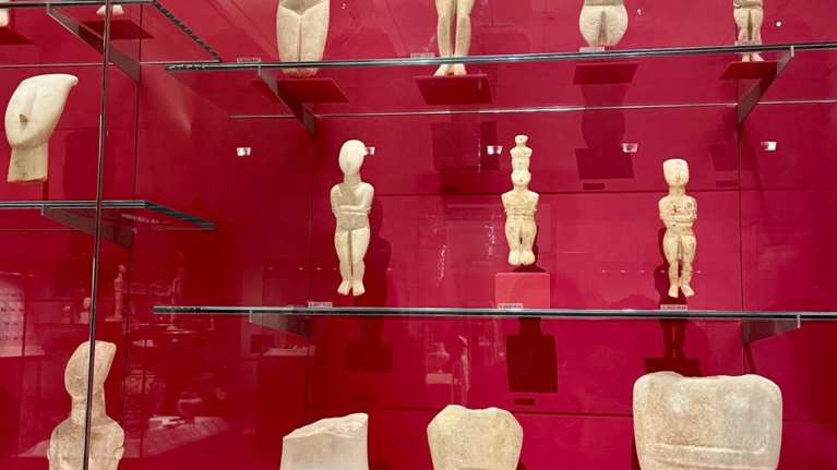 ΥΠΠΟ: Η συλλογή Στερν εκτίθεται ως δάνειο της Ελλάδας στο Μητροπολιτικό Μουσείο της Νέας Υόρκης